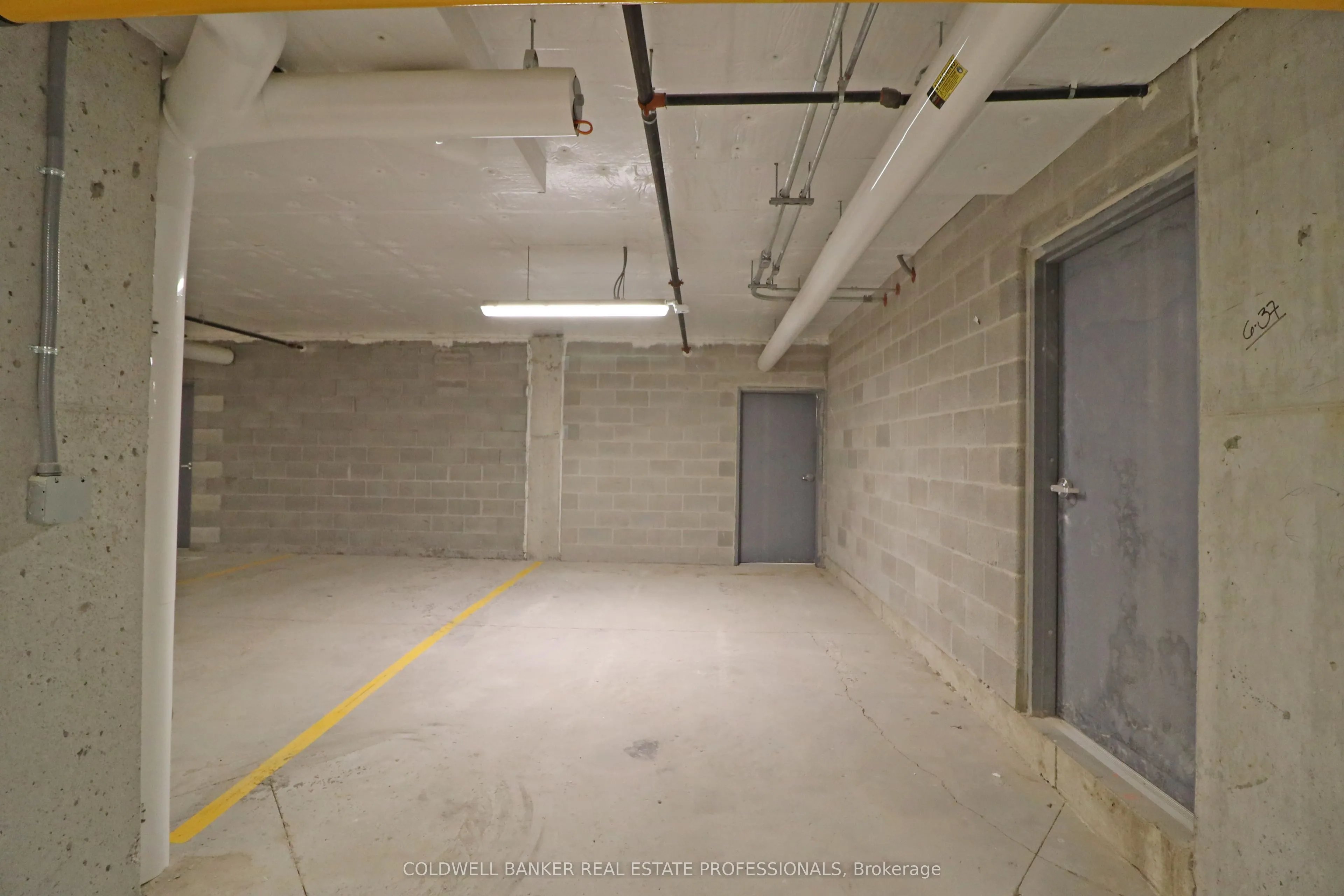 Condo Townhouse kitchen at 60 bayens Way Bradford West Gwillimbury