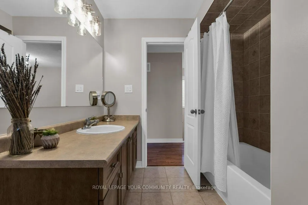 39 Boticelli Way, ON L4H 0C6