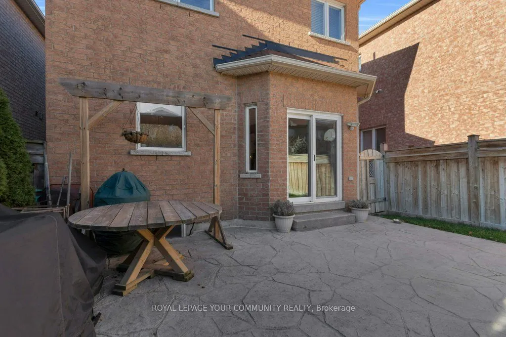 39 Boticelli Way, ON L4H 0C6