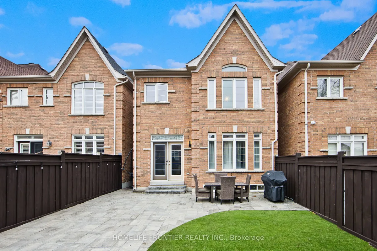 280 Paradelle Drive, ON L4E 0E1