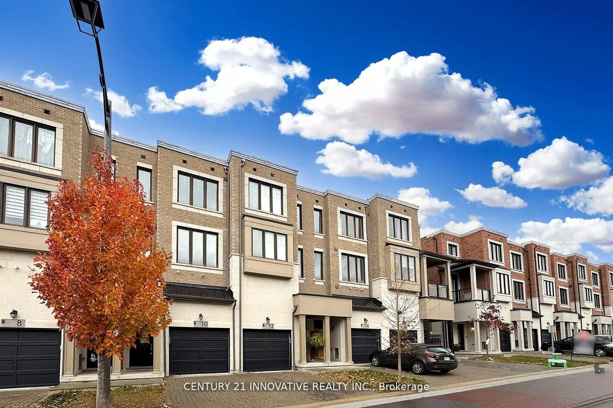 10 Hyderabad Lane, ON L4E 0T8