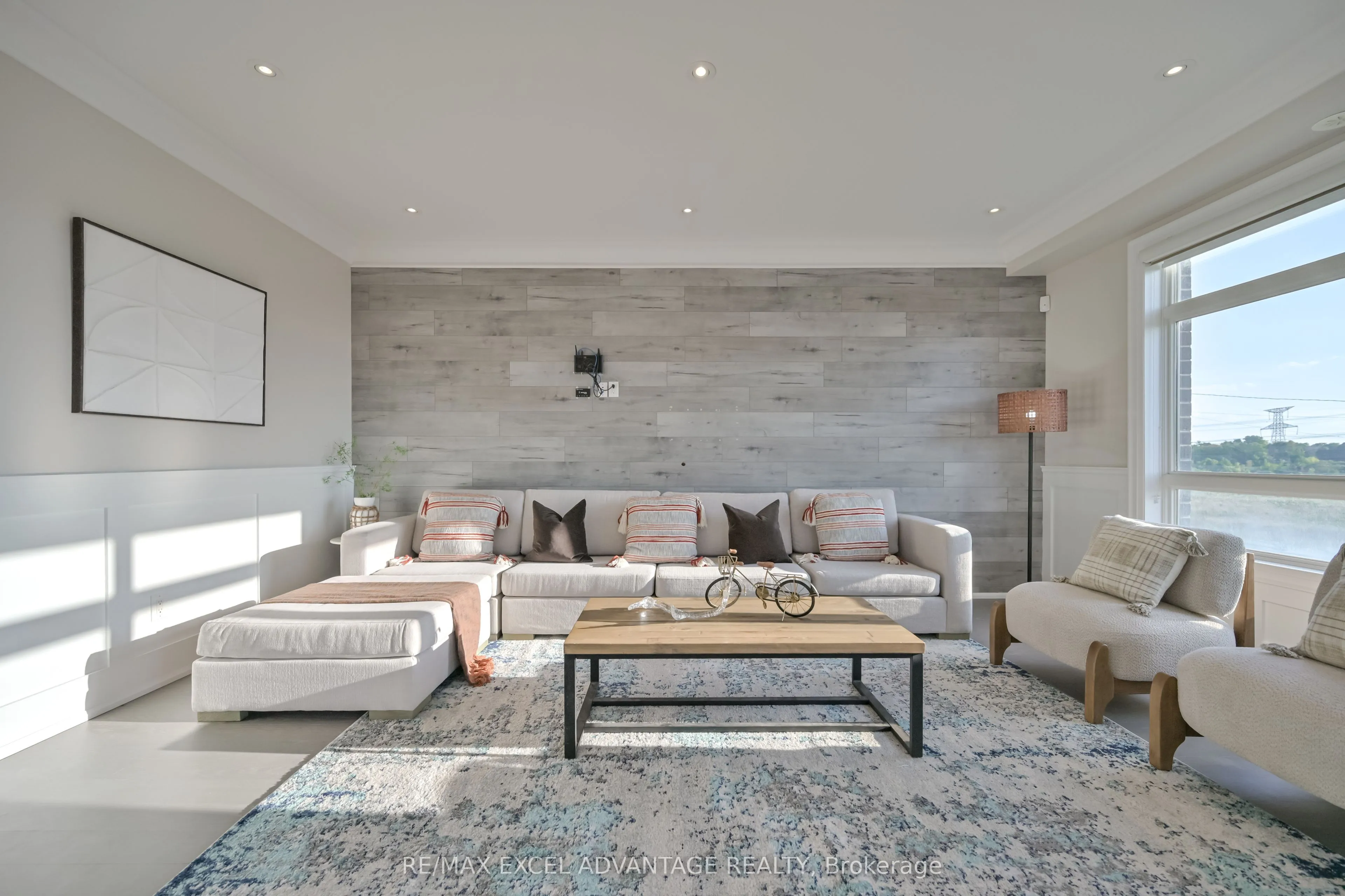 Condo Townhouse 5 bedroom 5 bathroom at 50 South Park Road in Markham - MLS# N12564724