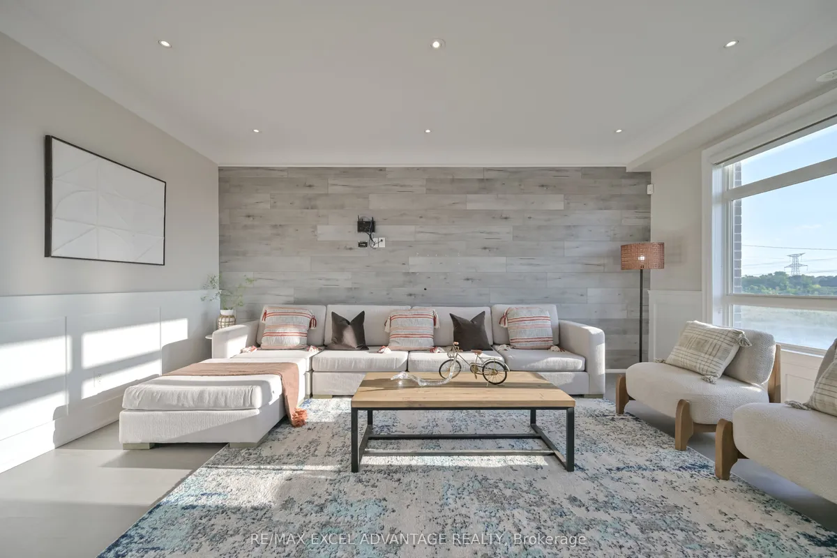 Condo Townhouse 5 bedroom 5 bathroom at 50 South Park Road in Markham - MLS# N12564724