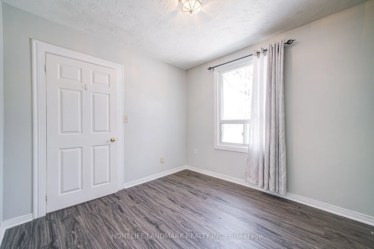 21654 Warden Avenue, ON L0G 1R0