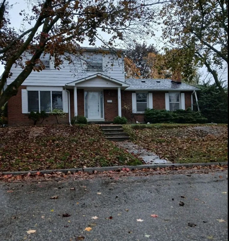 120 Romfield Circuit, ON L3T 3H8