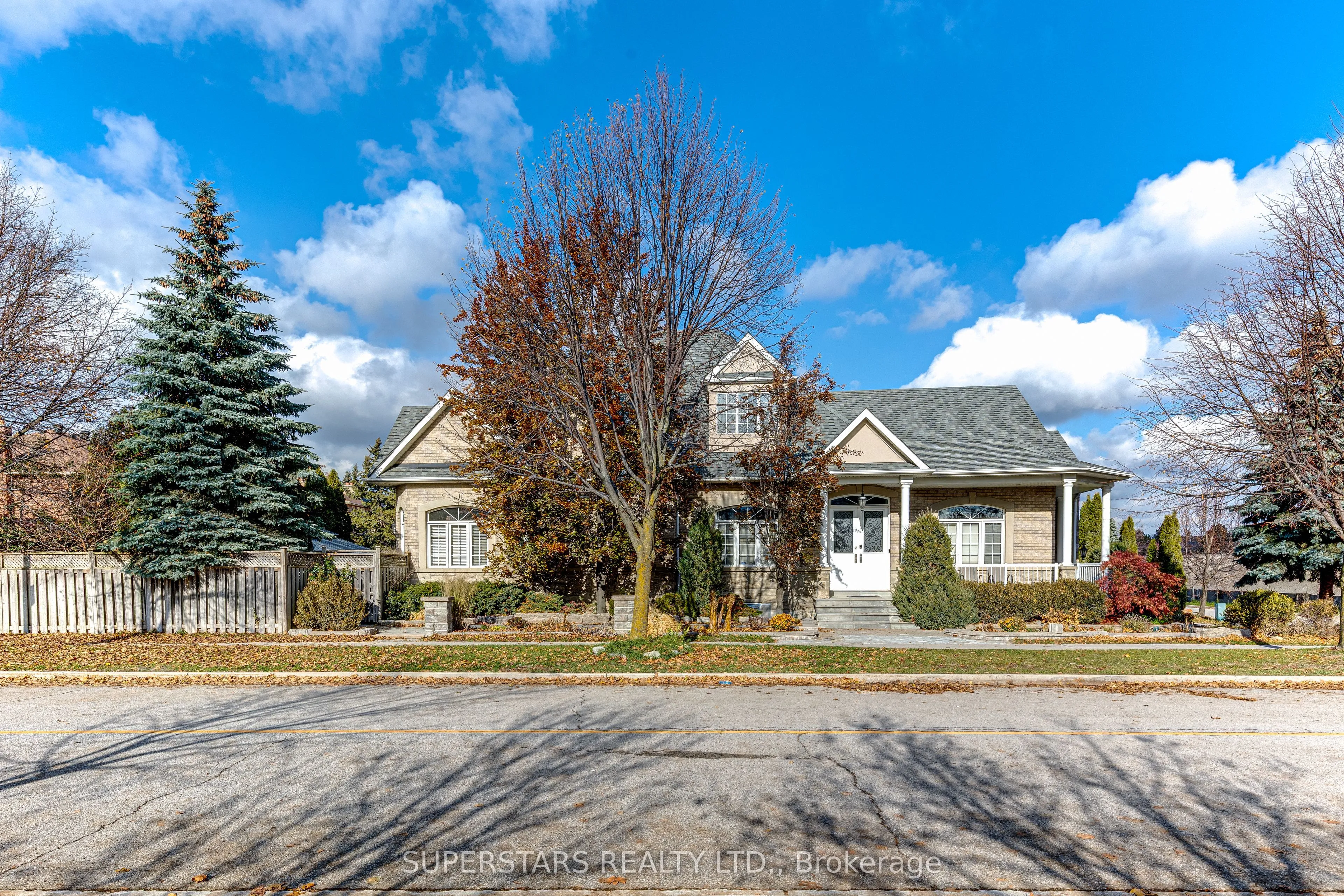 2 Chimenti Court, ON L3R 9P9