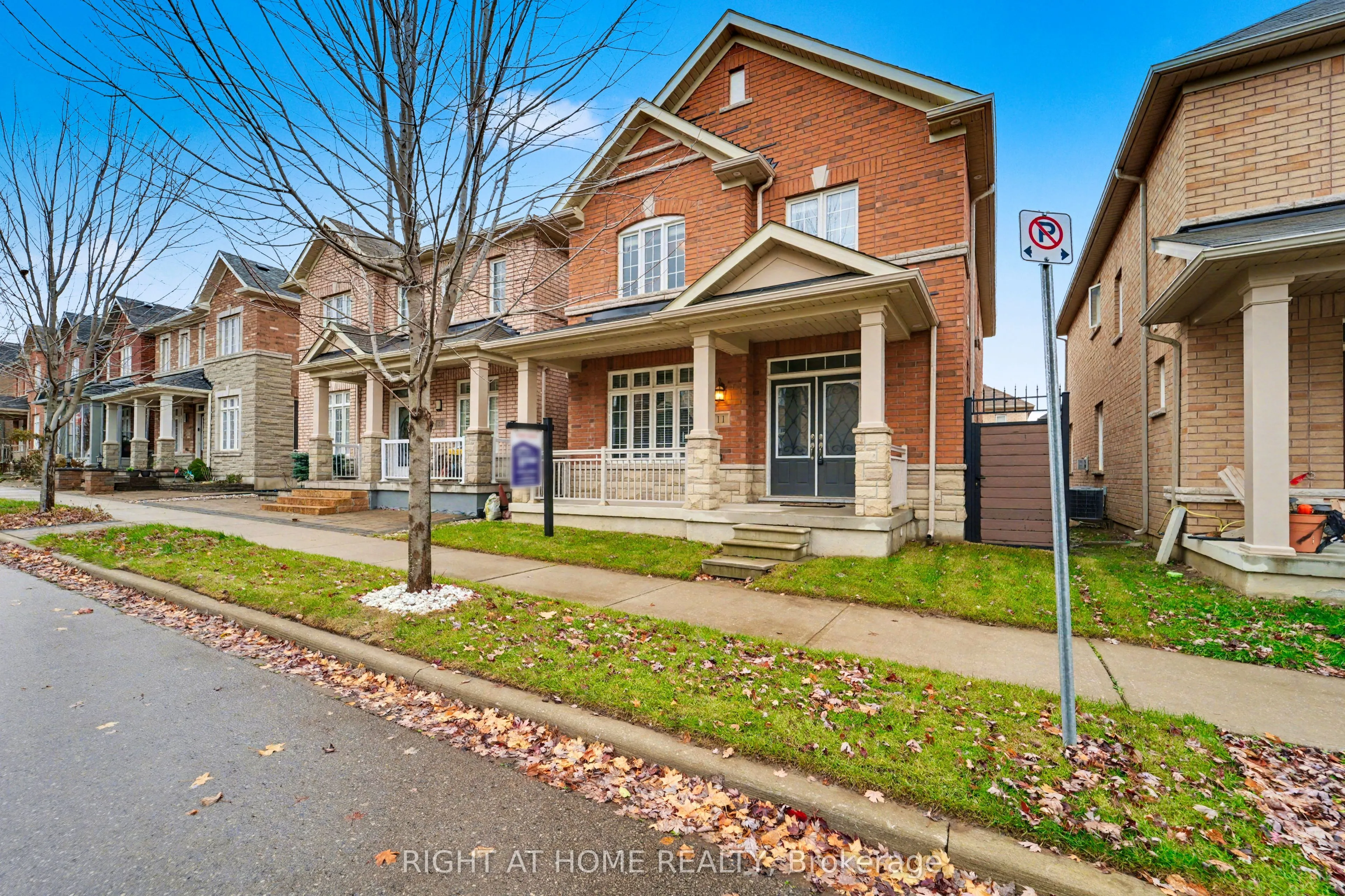 11 Windyton Avenue, ON L6B 0X3