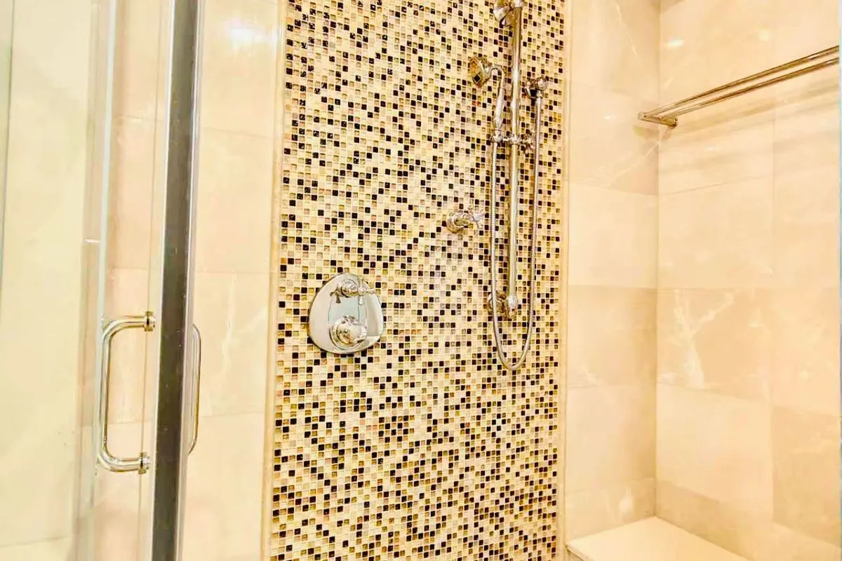 136 Angus Glen Boulevard, ON L6C 3B8