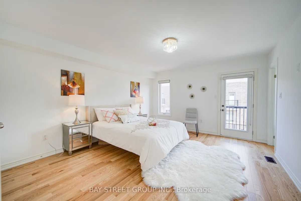 6859 Main Street, ON L4A 4X2