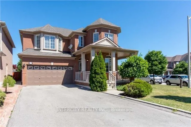 Detached 5 bedroom 4 bathroom at 43 Crew Crescent in Vaughan - MLS# N12569366