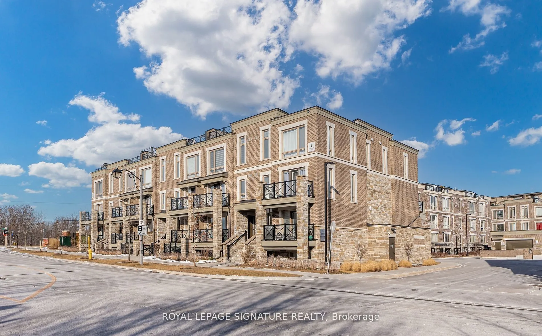 Condo Townhouse 2 bedroom 2 bathroom at 20 Westmeath Lane in Markham - MLS# N12569666