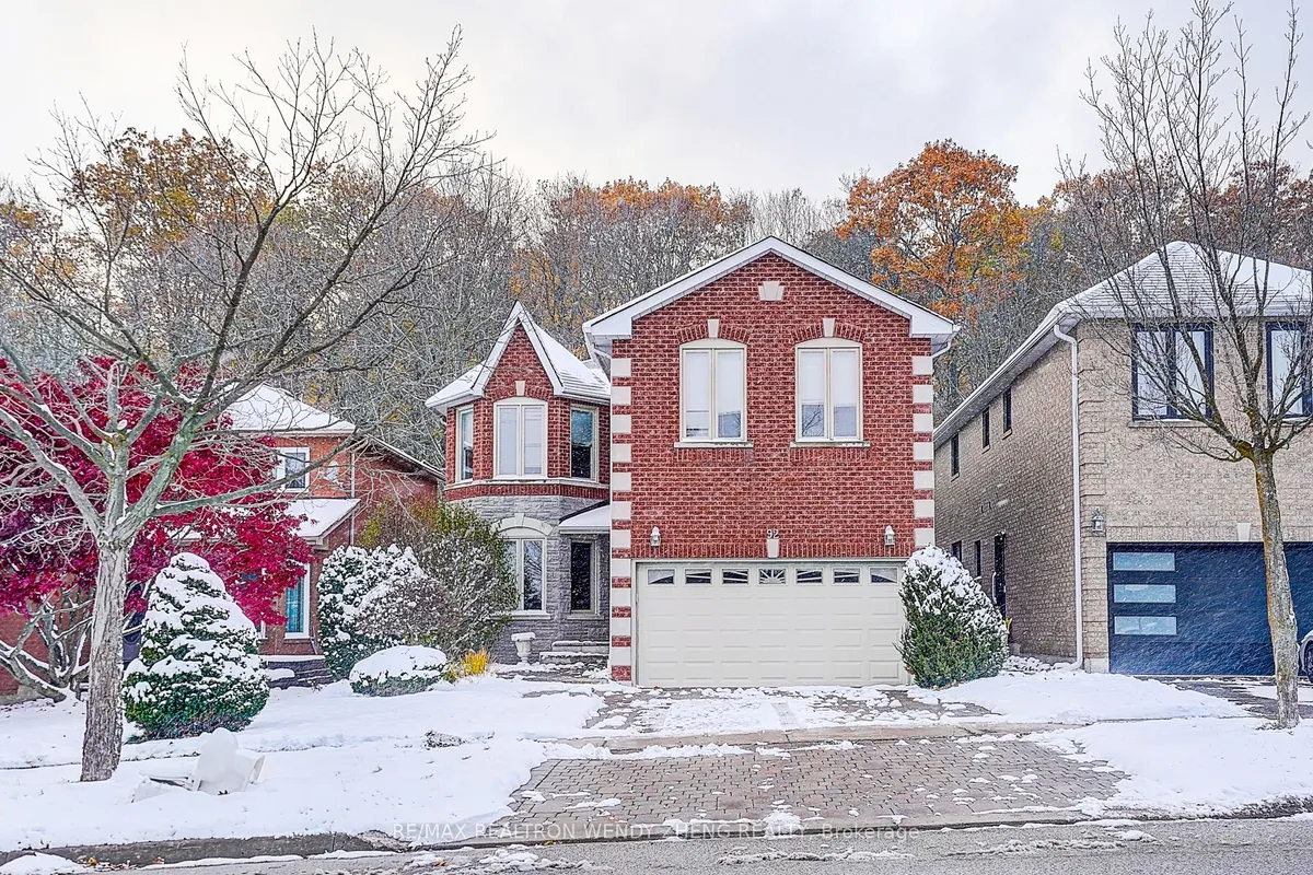 92 Larratt Lane, ON L4C 0E3