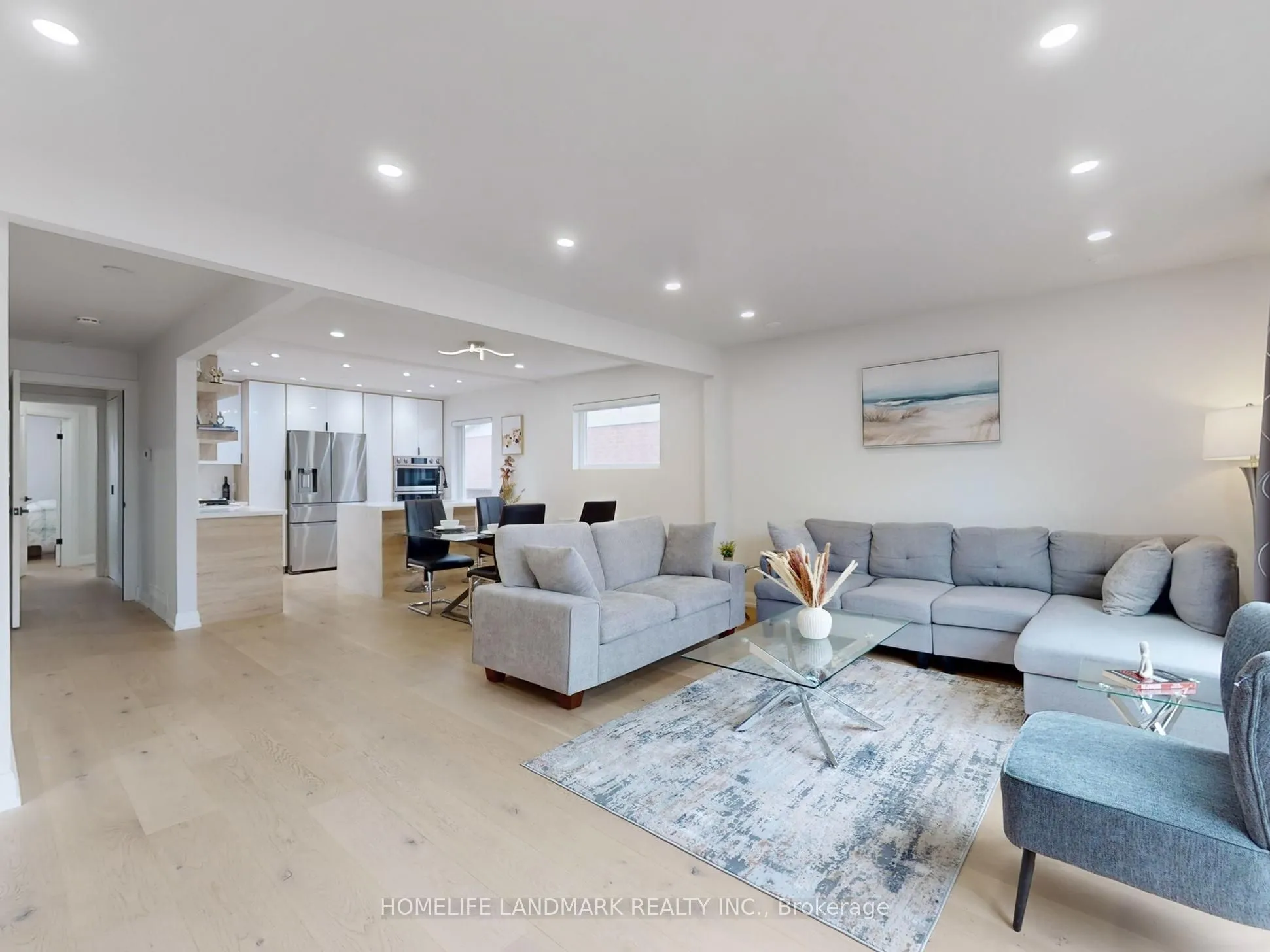 31 Henderson Avenue, ON L3T 2K5