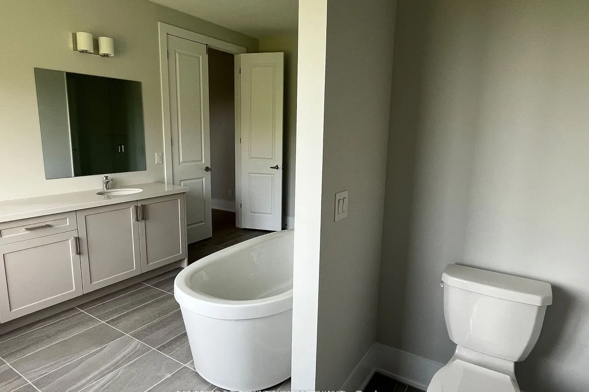 35 Meizhou Avenue, ON L6C 3M8