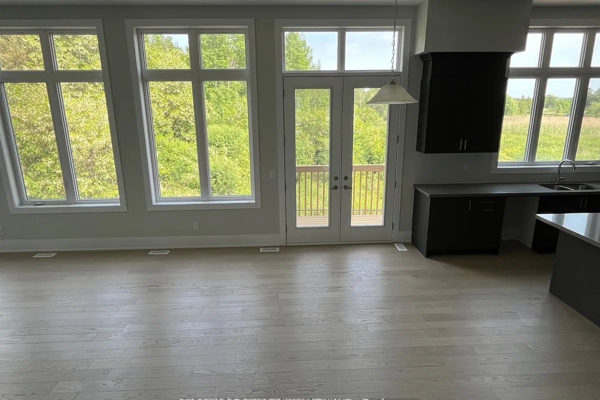 35 Meizhou Avenue, ON L6C 3M8