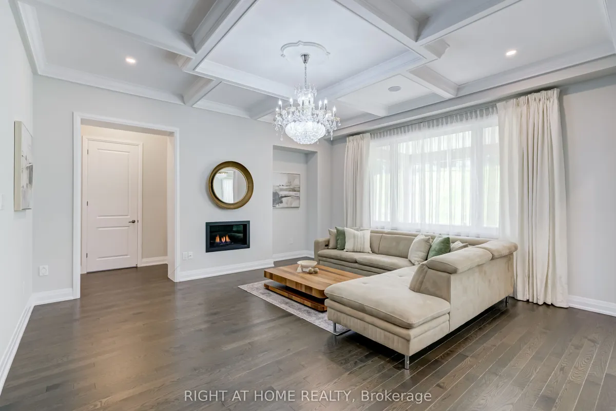 185 Cranberry Lane, ON L4G 5Z4