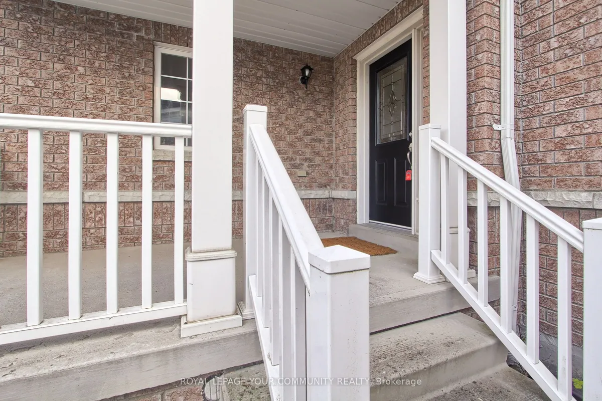 19 Chippingwood Manor, ON L4G 7R4