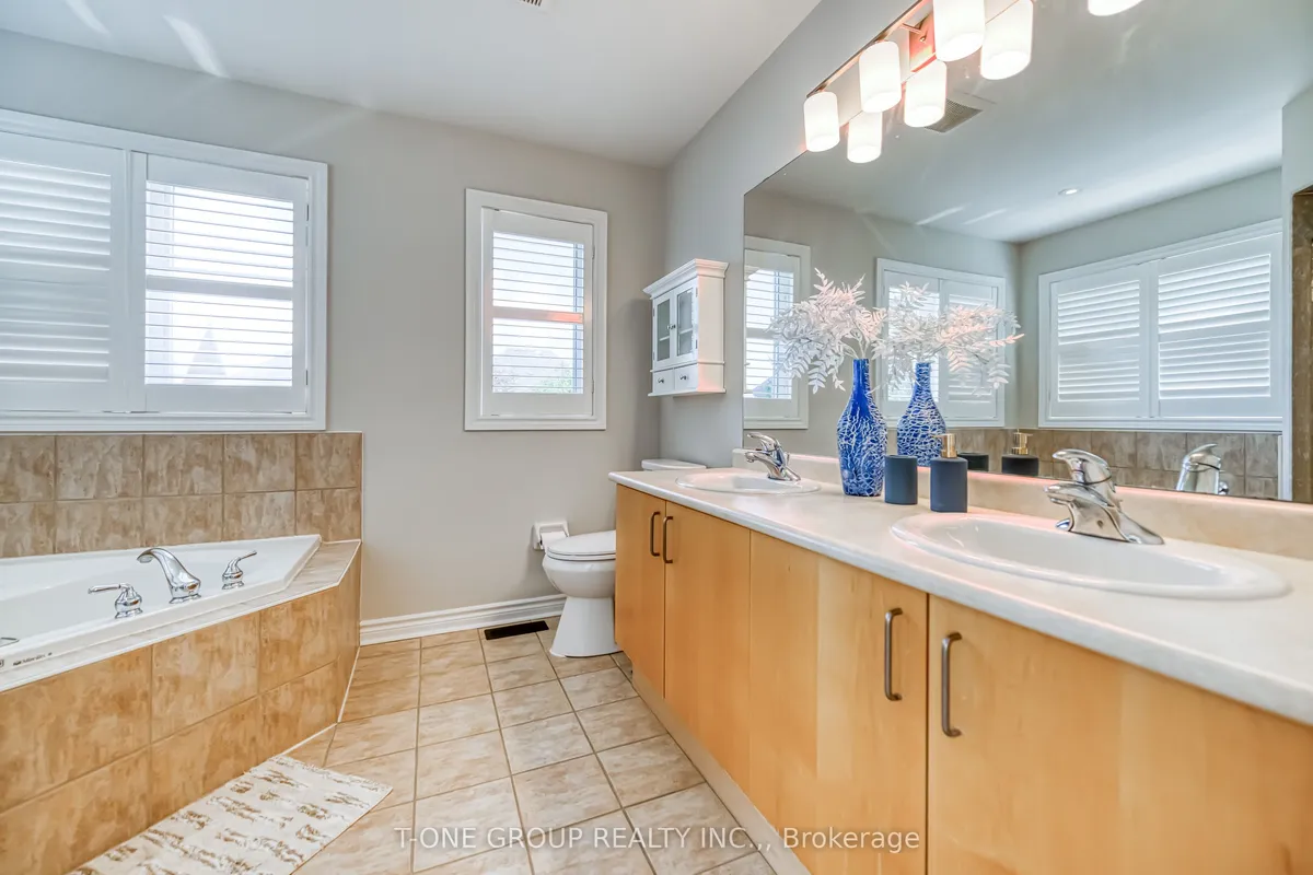 24 Port Rush Trail, ON L6C 2A1