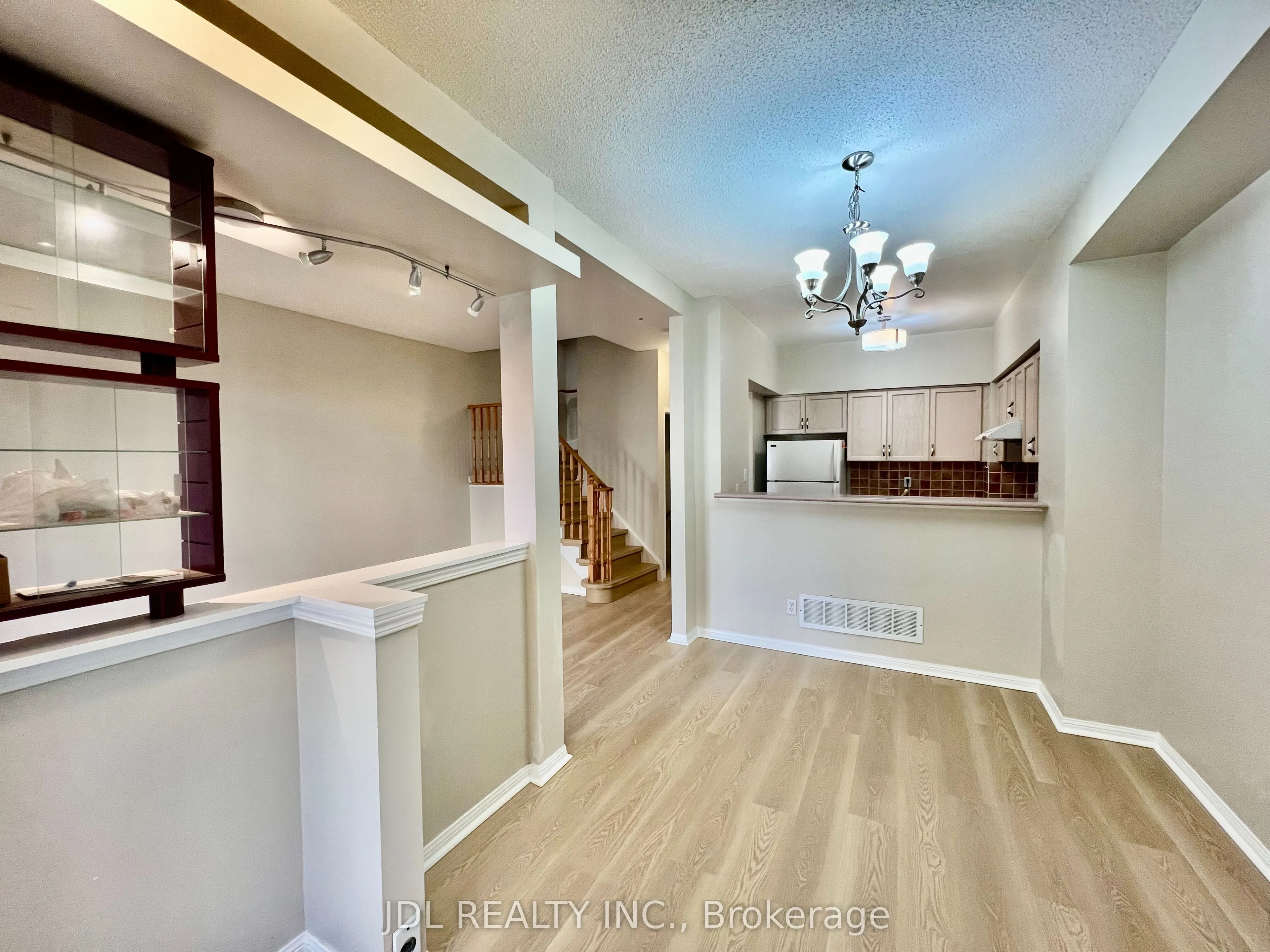 Condo Townhouse interior view at 10 Cox Boulevard Markham