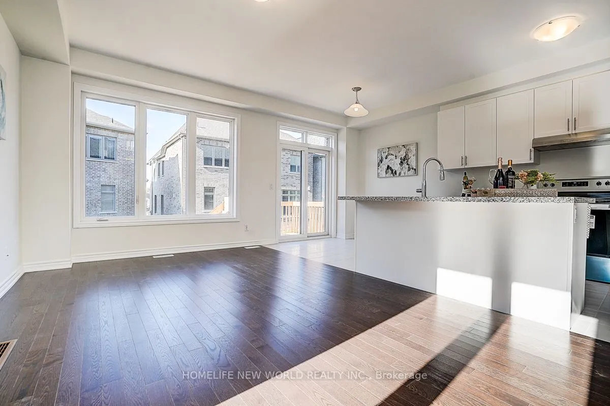 Att/Row/Townhouse kitchen at 4 Freeman Williams Street Markham