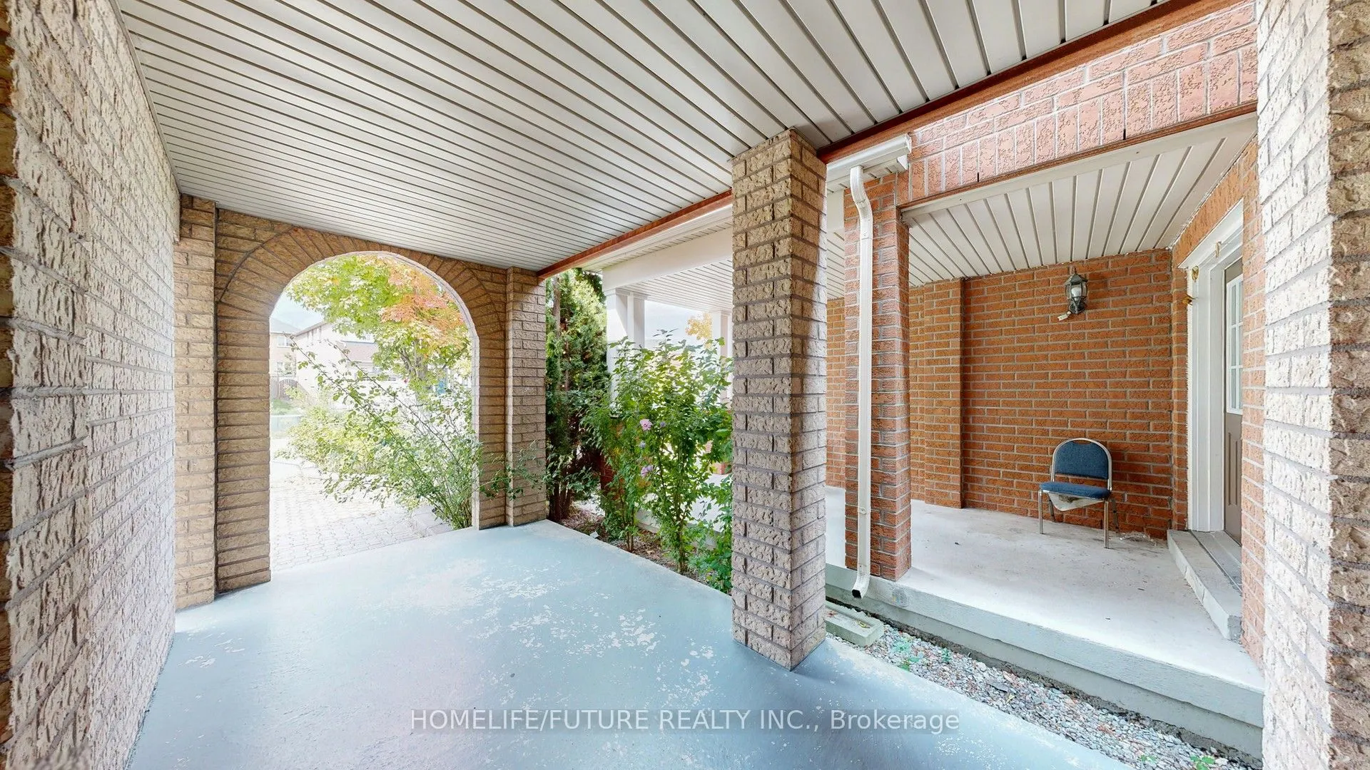 Link kitchen at 19 Charles Brown Road Markham