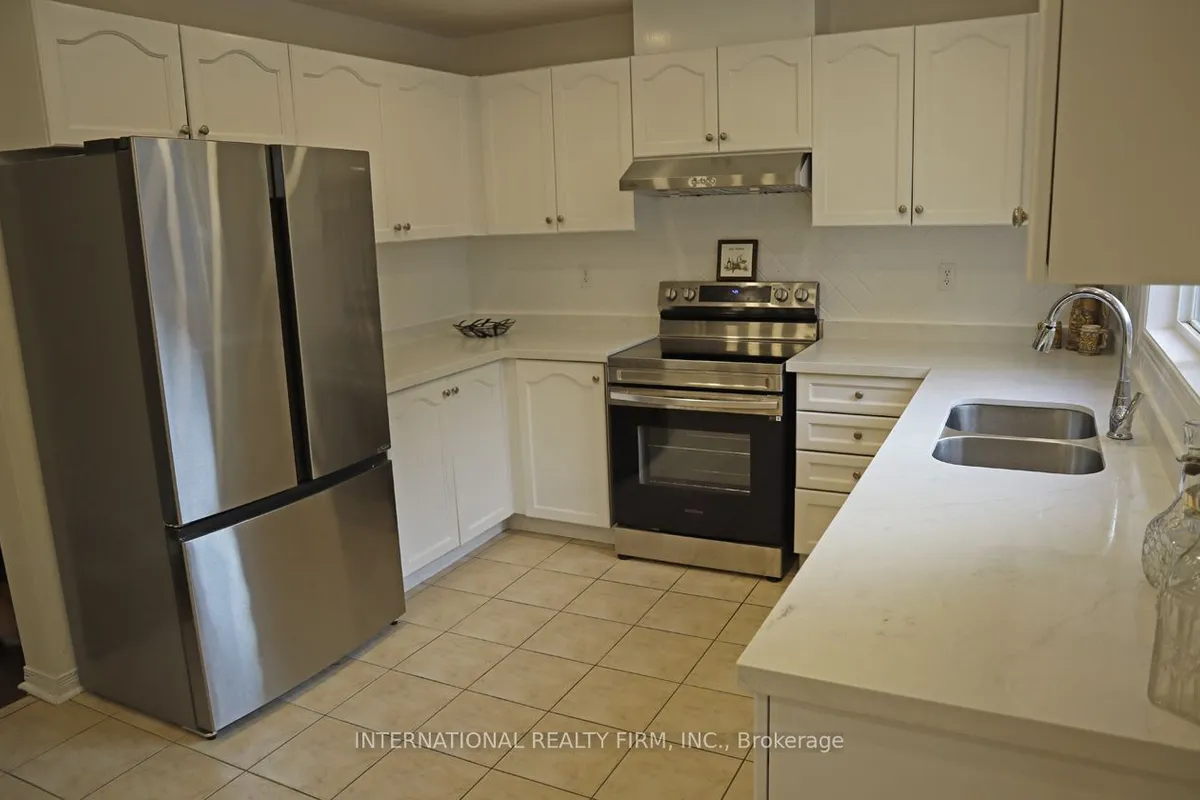 340 Flagstone Way, ON L3X 2R8