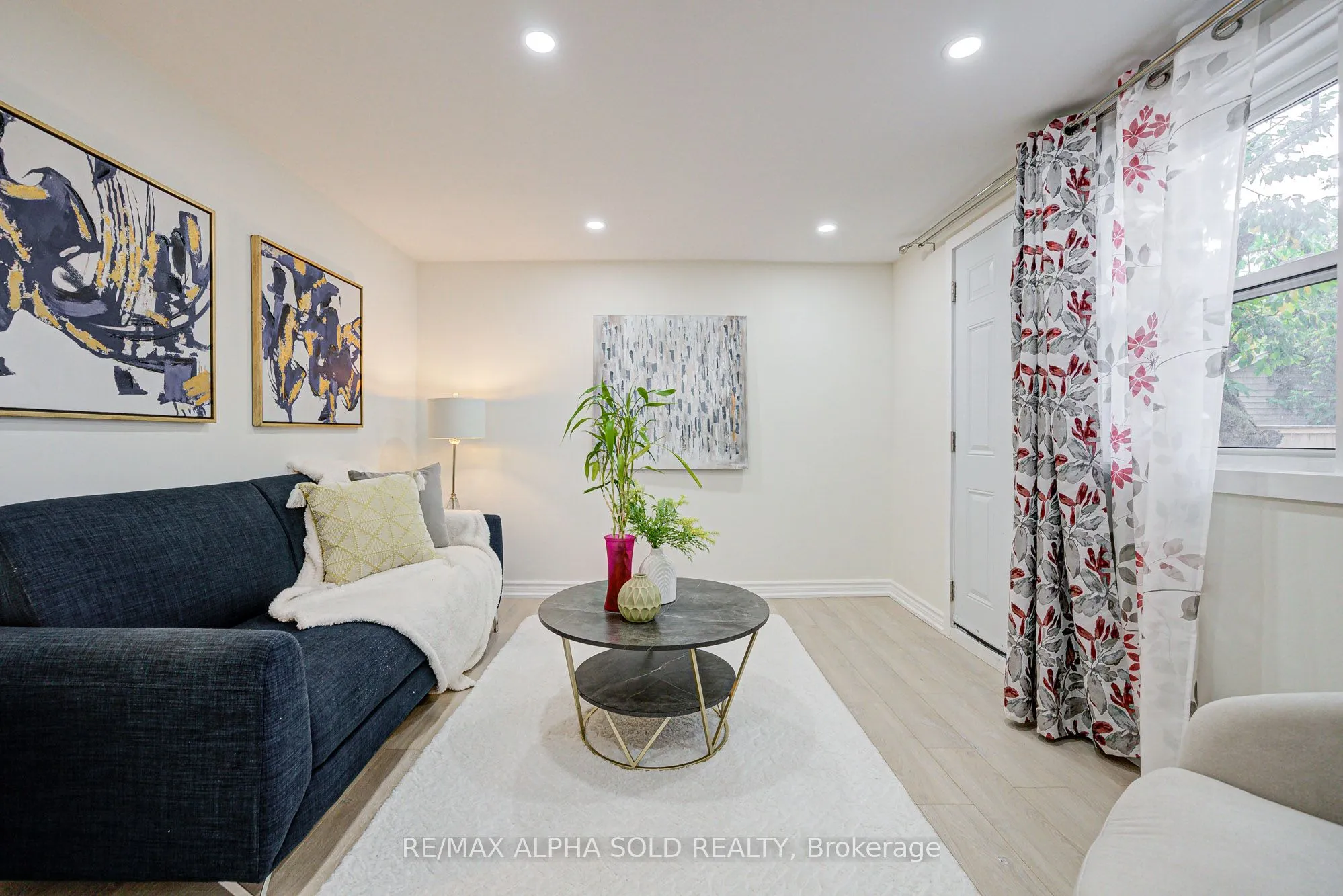 16 Arrowflight Drive, ON L3P 1S1