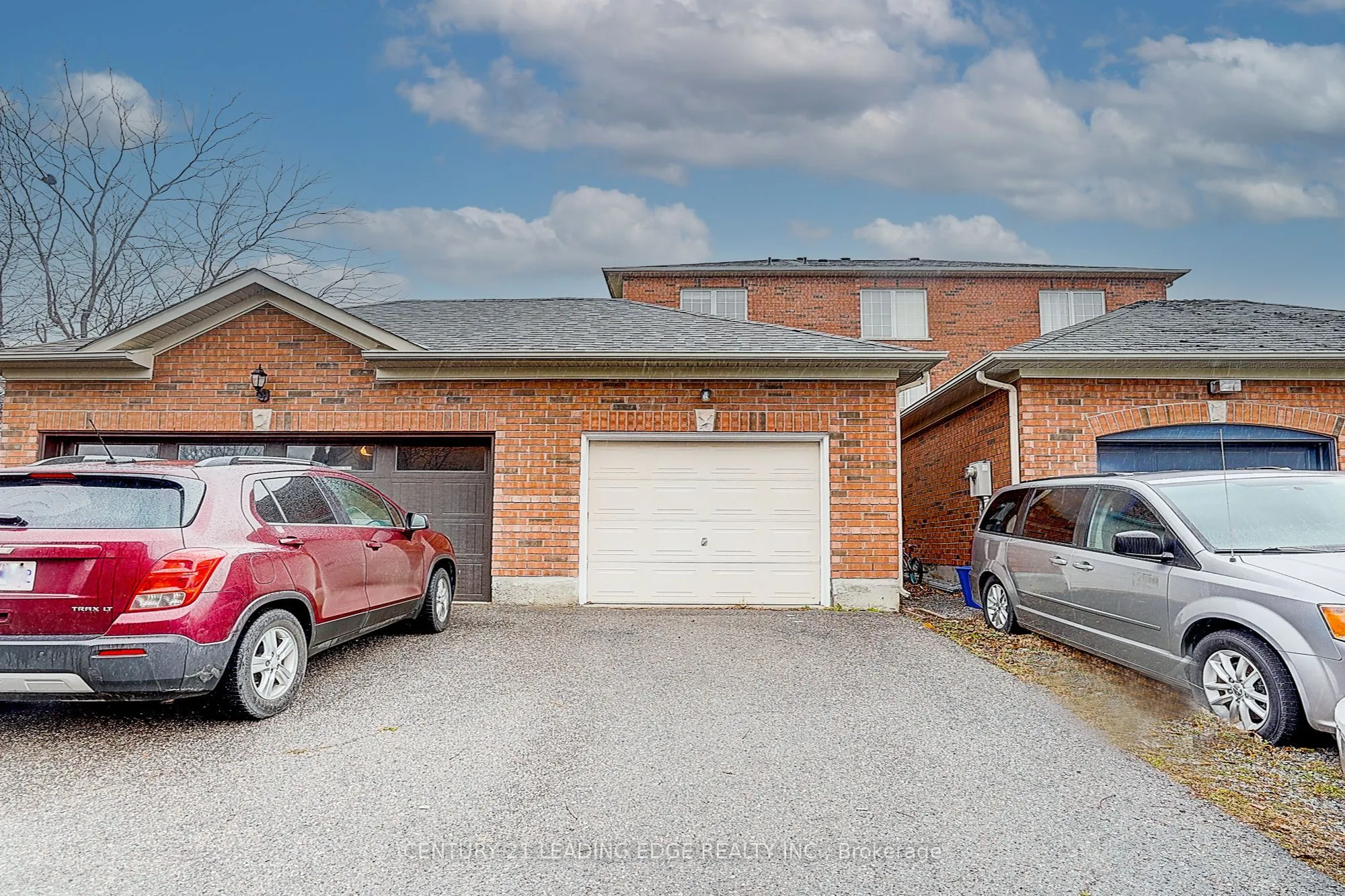 Att/Row/Townhouse 3 bedroom 3 bathroom at 479 White's Hill Avenue in Markham - MLS# N12581866