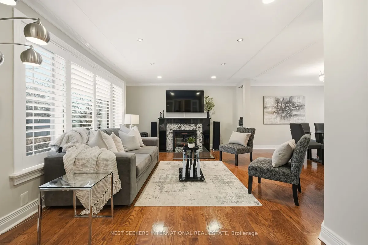 31 Mark Street, ON L4G 1L4