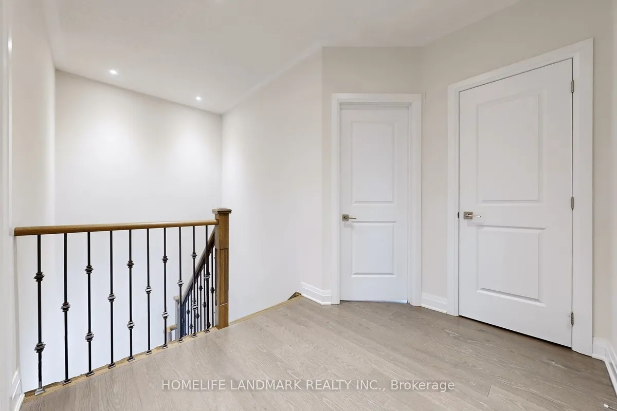 393 William Graham Drive, ON L4G 0Z9