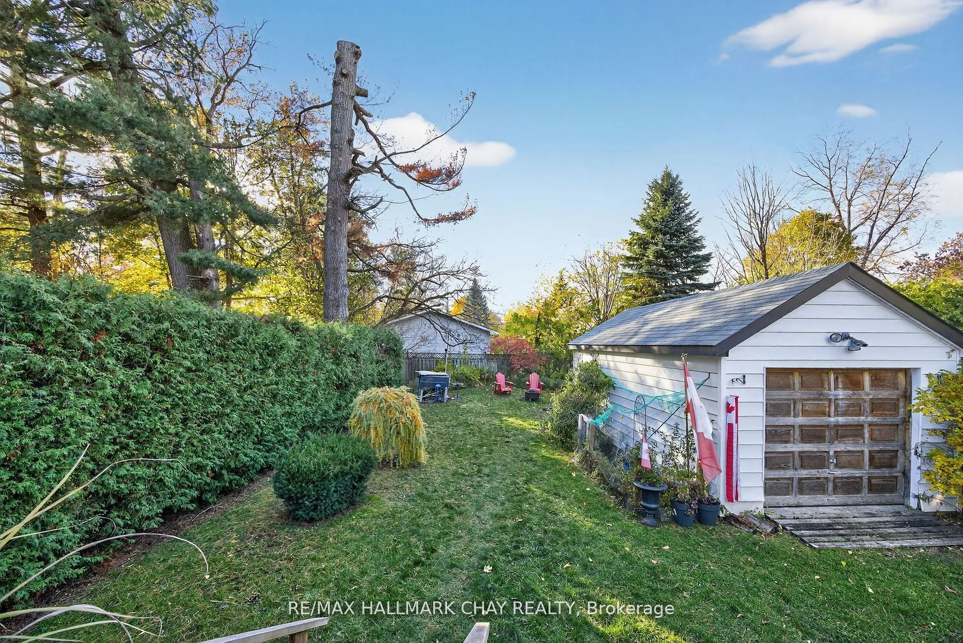 Detached kitchen at 2036 Northern Avenue Innisfil