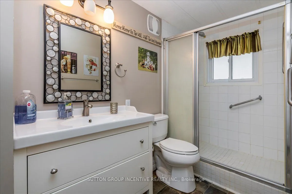 Detached kitchen at 29 Main Street Innisfil