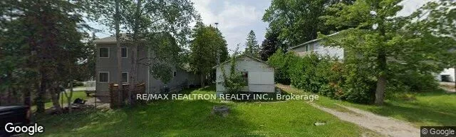 Detached 3 bedroom 1 bathroom at 911 Vicrol Drive in Innisfil - MLS# N12590572