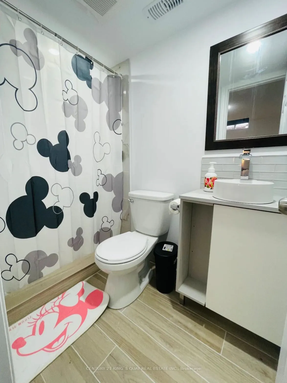 Detached kitchen at 117 Northolt Crescent Markham