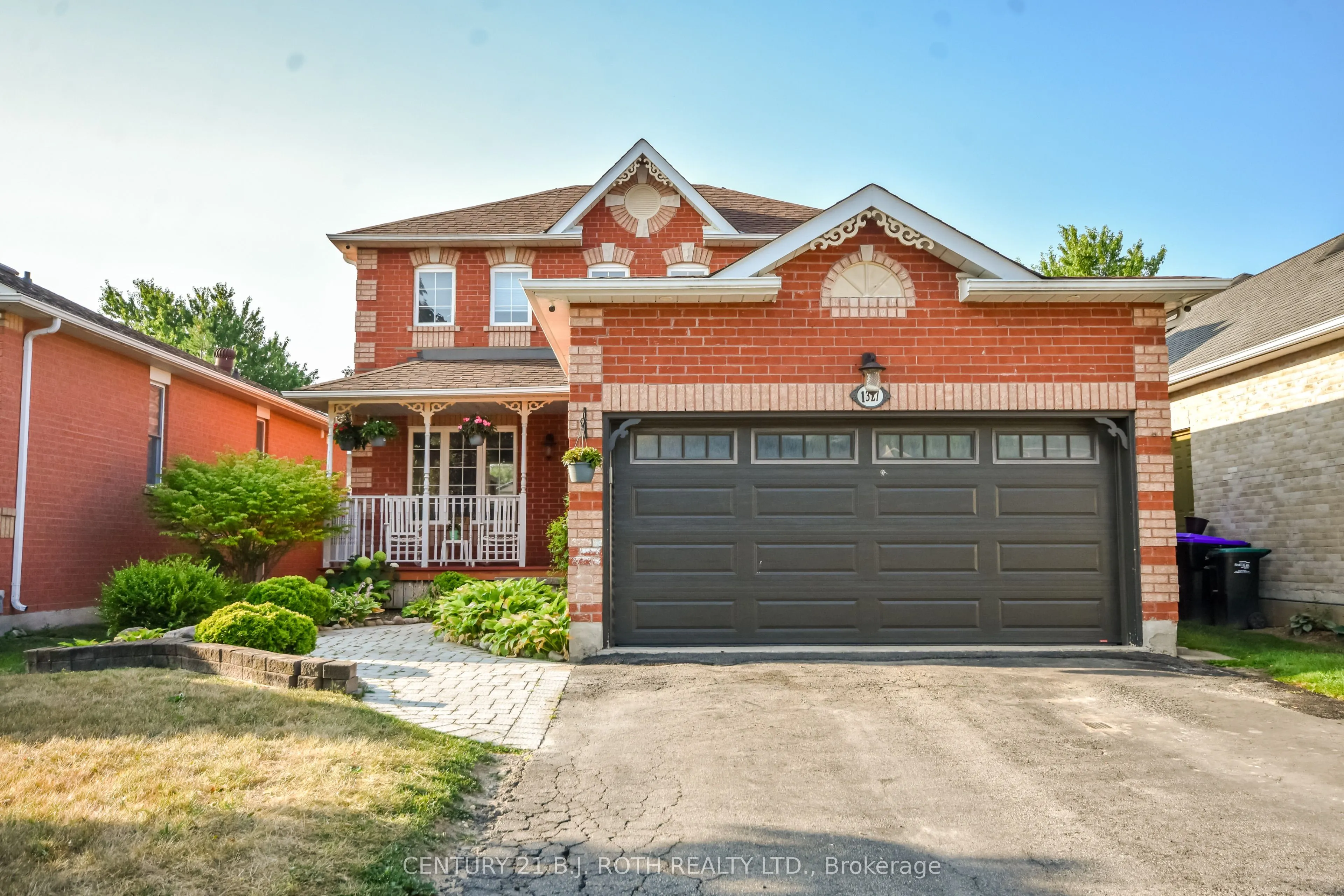 Detached 4 bedroom 3 bathroom at 1327 Vincent Crescent in Innisfil - MLS# N12592234