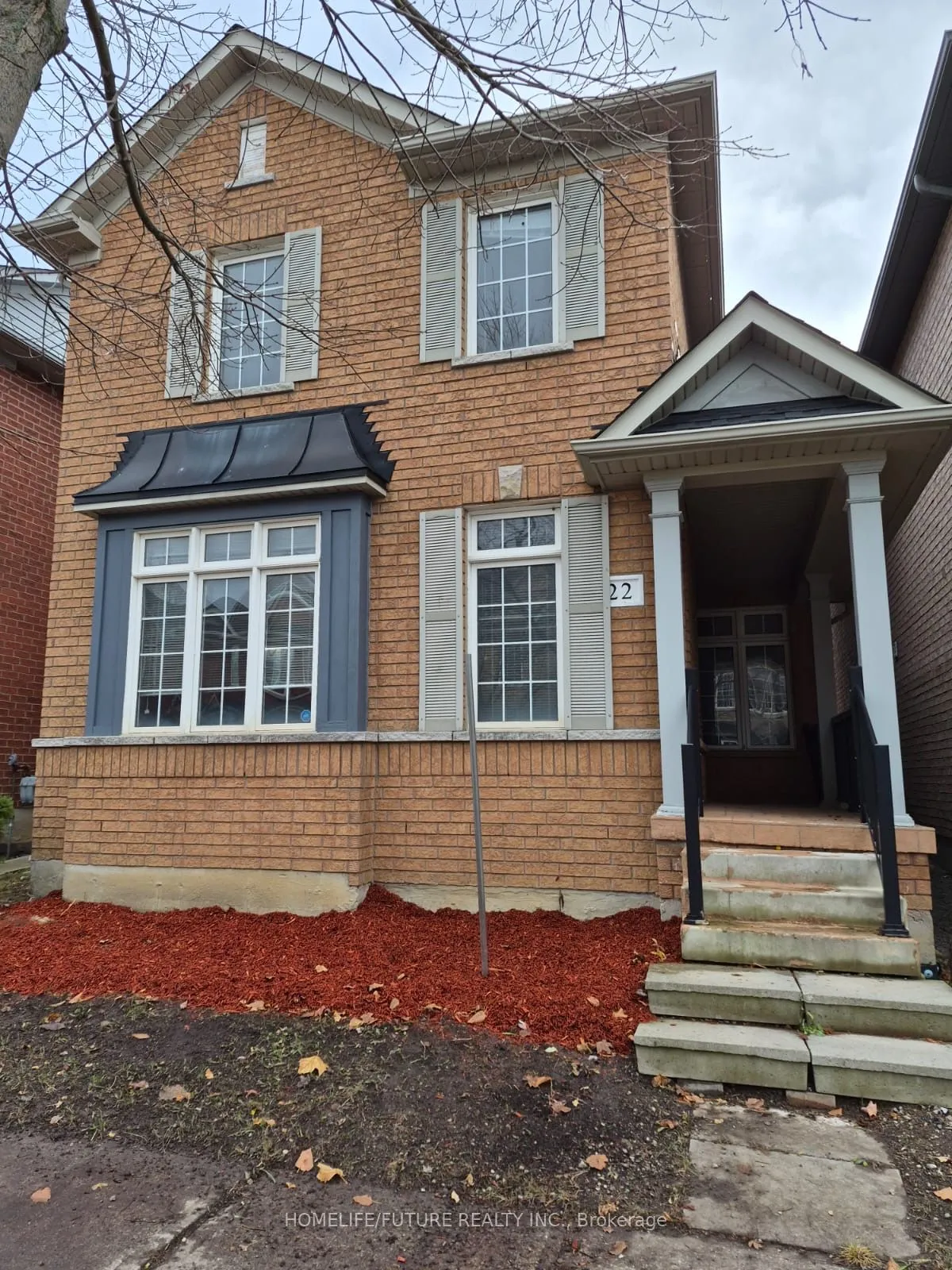 Detached living room at 22 Snowcreek Street Markham
