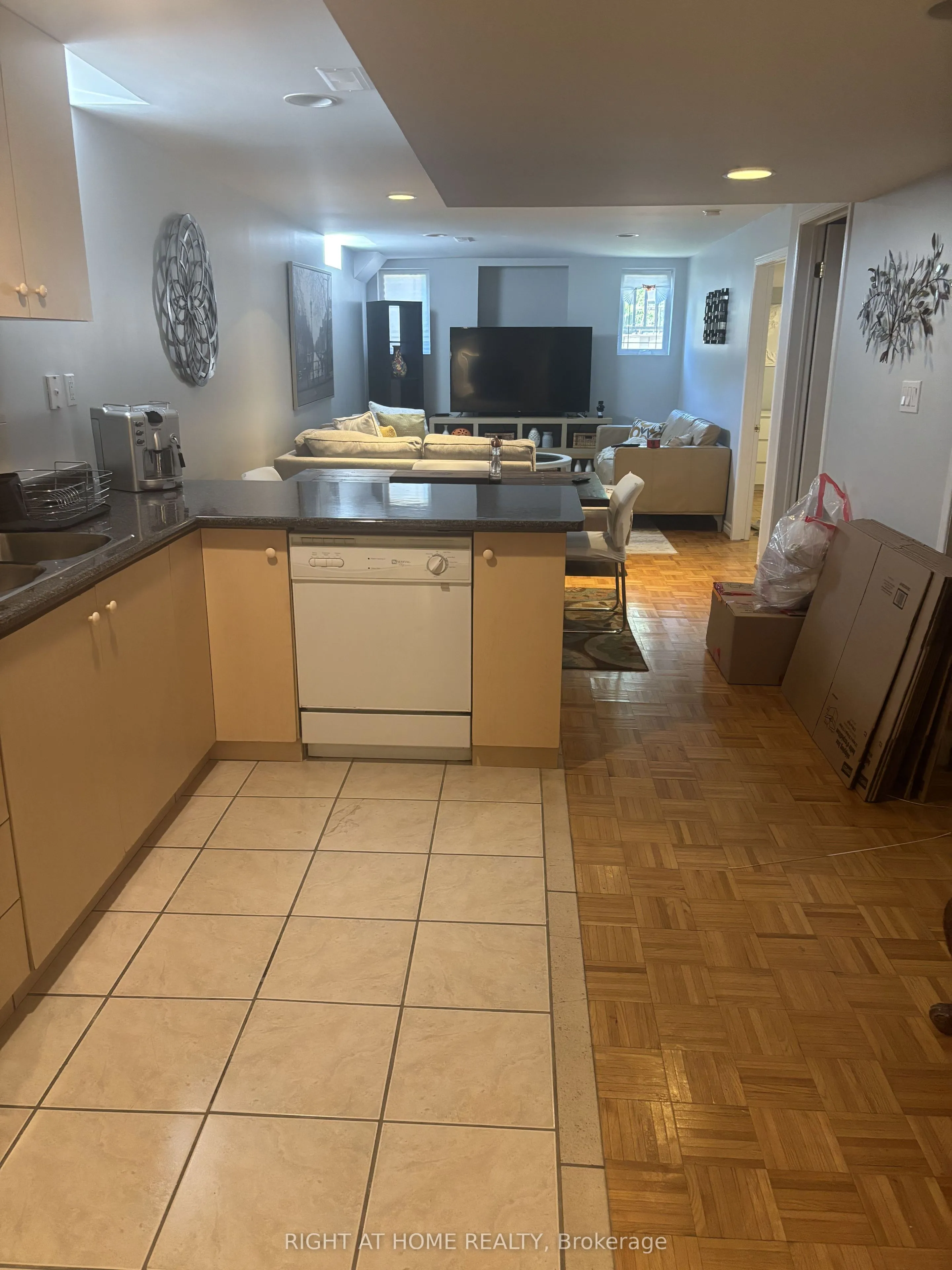 Detached kitchen at 13 Beechgrove Crescent Markham