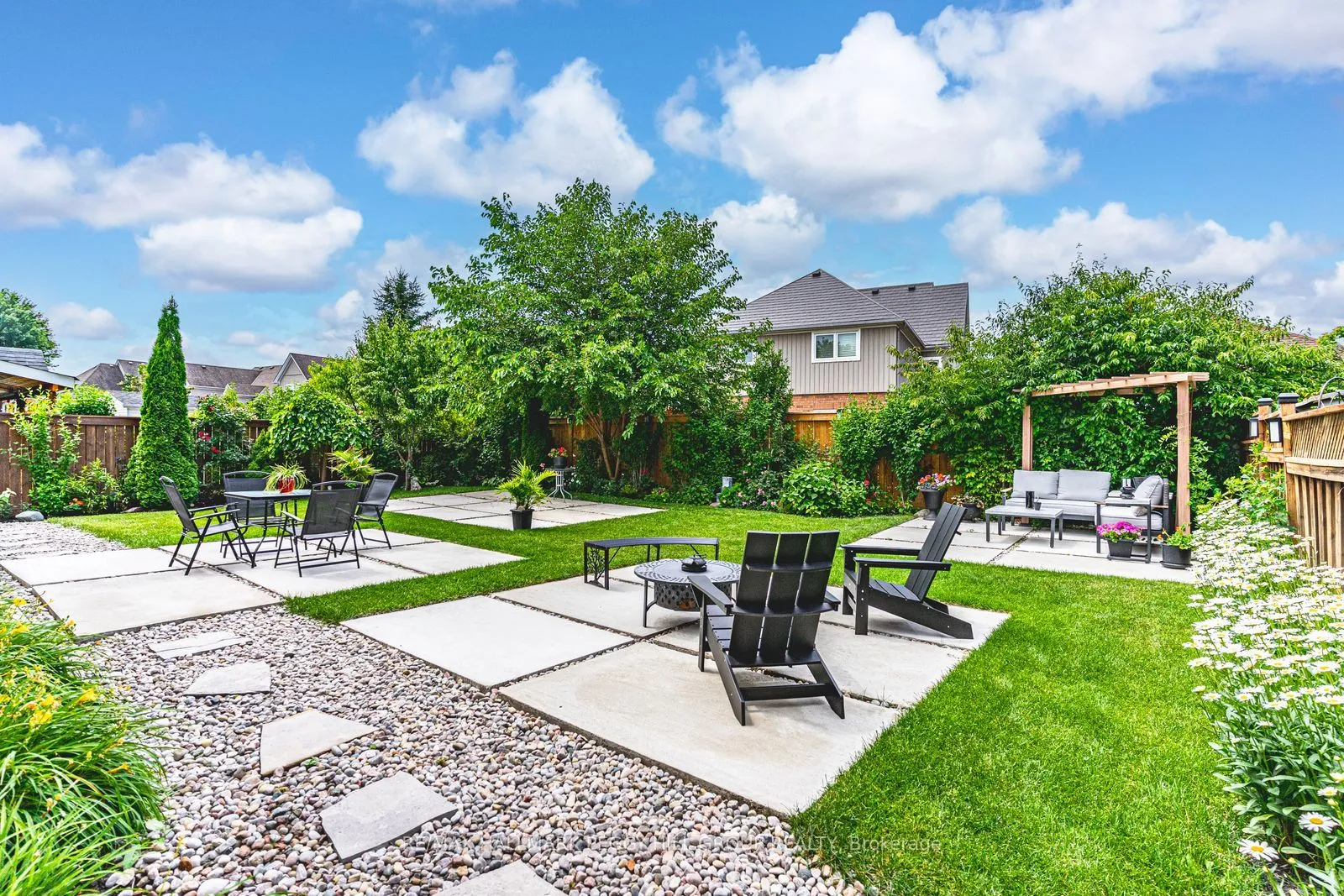 Detached interior view at 1746 Angus Street Innisfil