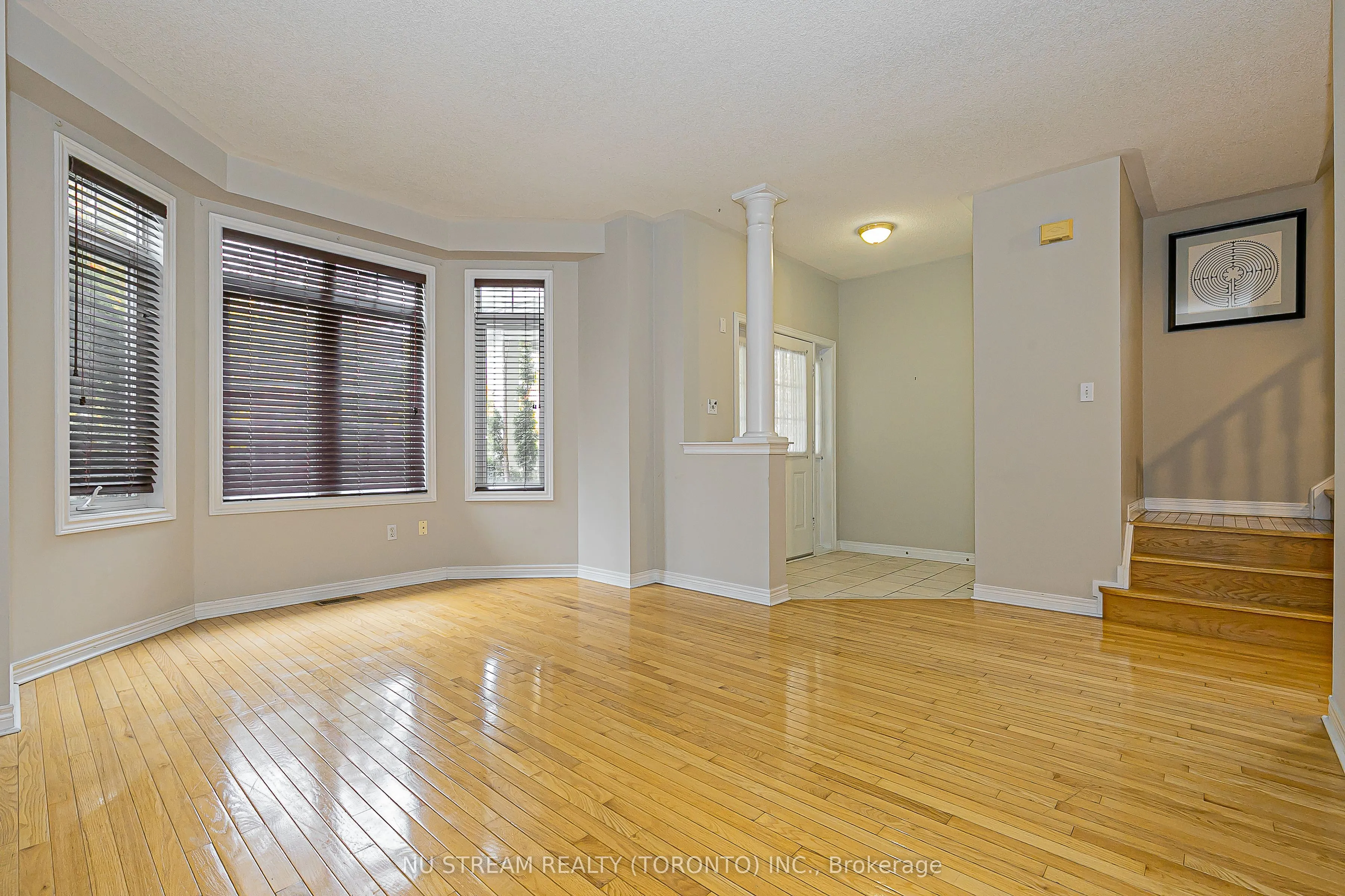 Detached kitchen at 46 Country Glen Road Markham