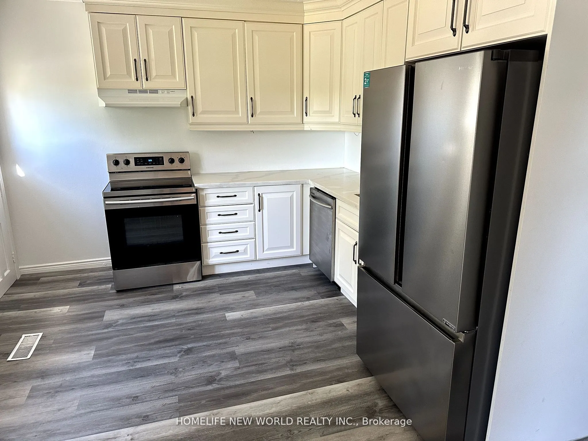 Detached interior view at 10346 Mccowan Road Markham