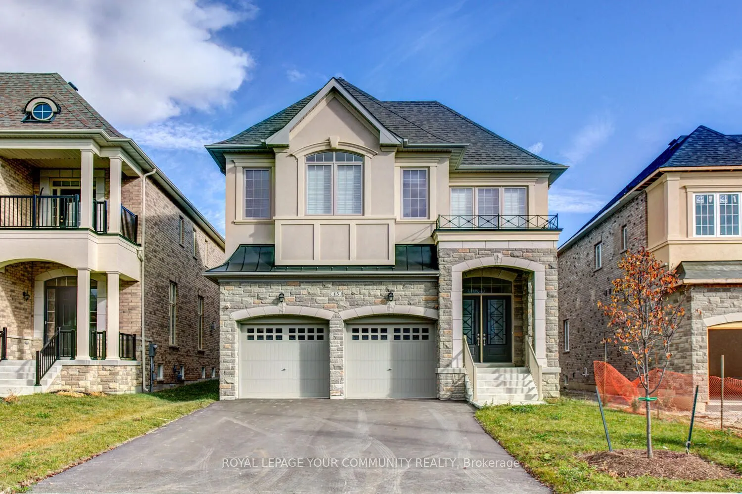 Detached 5 bedroom 5 bathroom at 13 Bannockburn Drive in Vaughan - MLS# N12598176