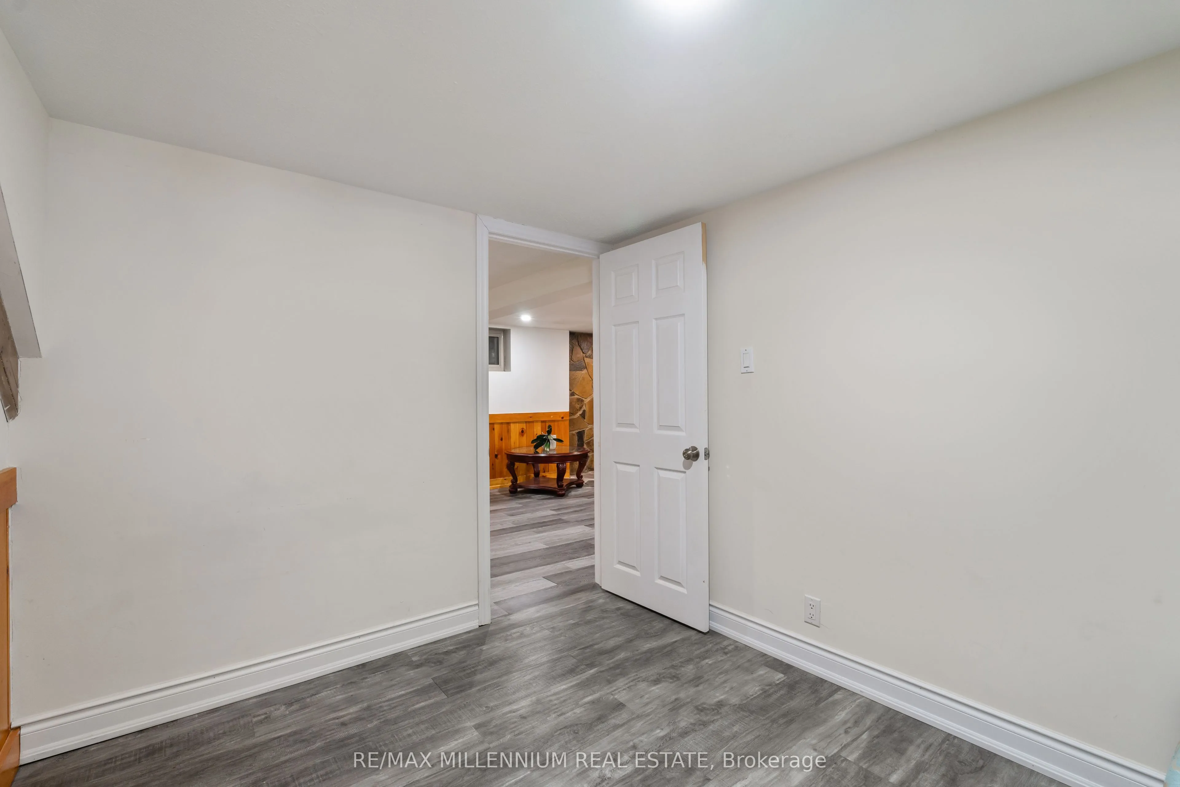 Detached living room at 759 Chestnut Street Innisfil