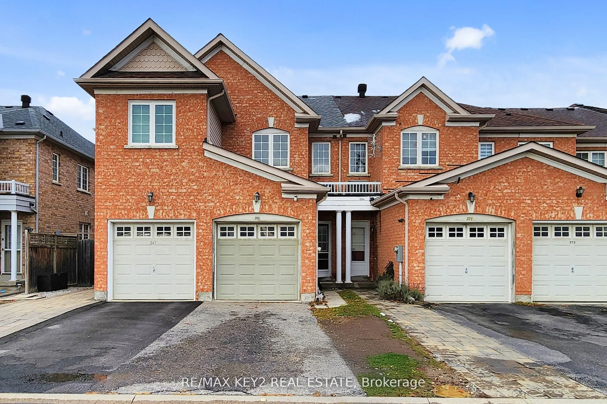 Att/Row/Townhouse 3 bedroom 3 bathroom at 369 Caboto Trail in Markham - MLS# N12603034