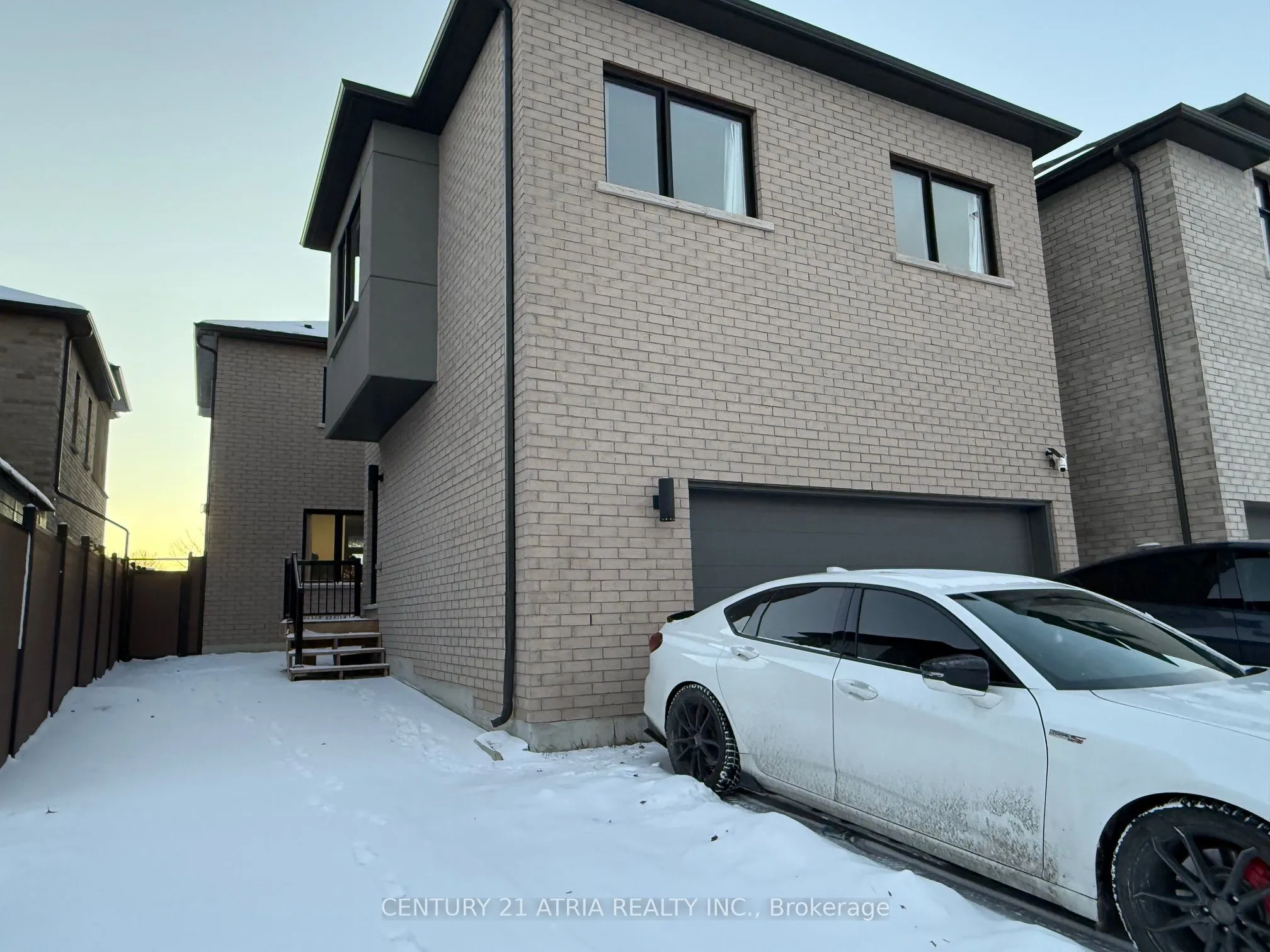 Detached 2 bedroom 1 bathroom at 237 Webb Street in Markham - MLS# N12603060