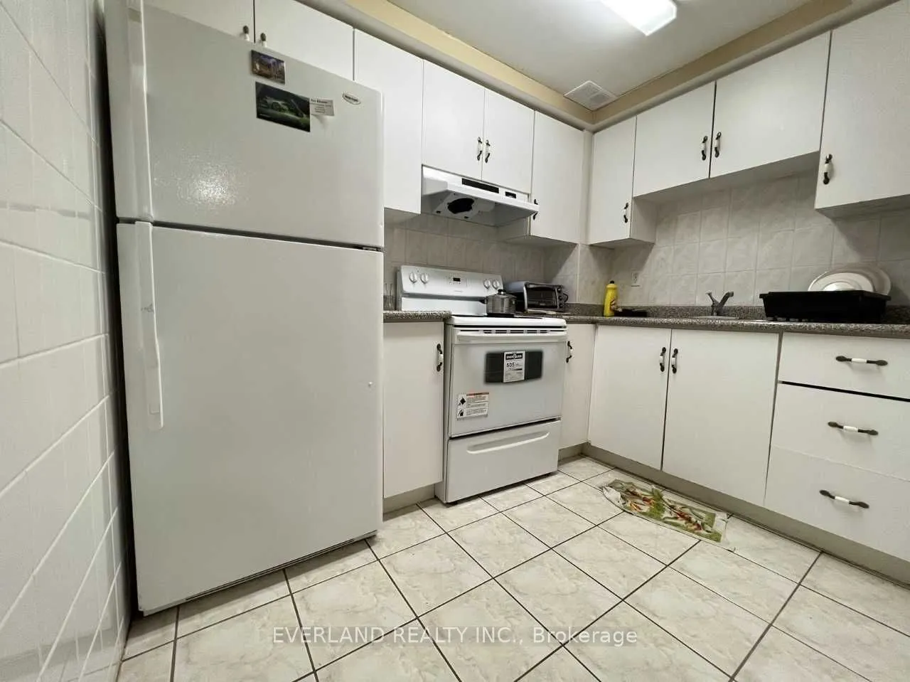 Detached kitchen at 78 Eastvale Drive Markham