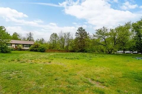 18 Fraser St, Essa, ON L0M 1B0