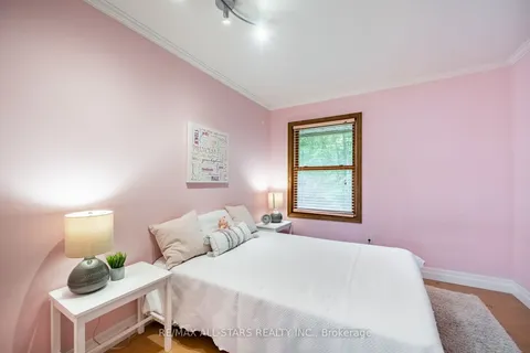 18 Tindall Lane, Uxbridge, ON L0C 1A0