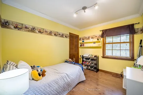 18 Tindall Lane, Uxbridge, ON L0C 1A0