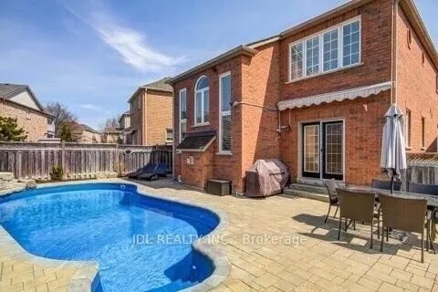 28 Emery Hill Boulevard, ON L6C 2W7