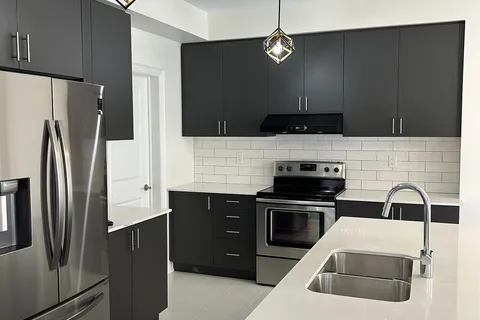 59 Terrain Crt, East Gwillimbury, ON L9N 0T2